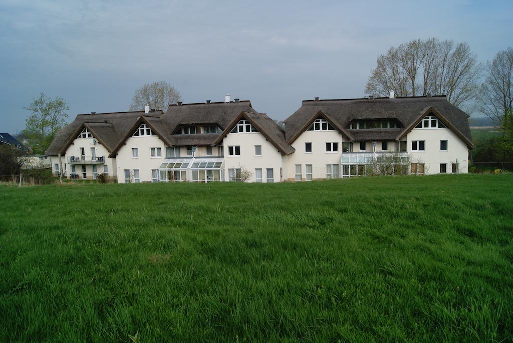 Fewo 18 Im Strandhaus Lobbe Mit Balkon Exterior foto