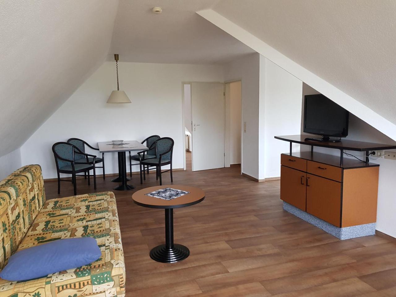 Fewo 18 Im Strandhaus Lobbe Mit Balkon Quarto foto